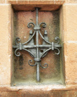 DAS HUFEISEN  AN DER NIKOLAIKIRCHE 