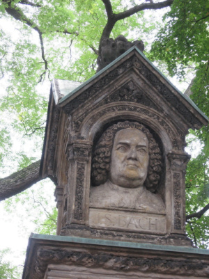 Altes Bach-Denkmal am Ring. (10)
