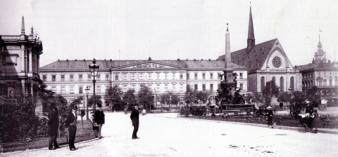 Augusteum und St. Pauli um 1890 (1)